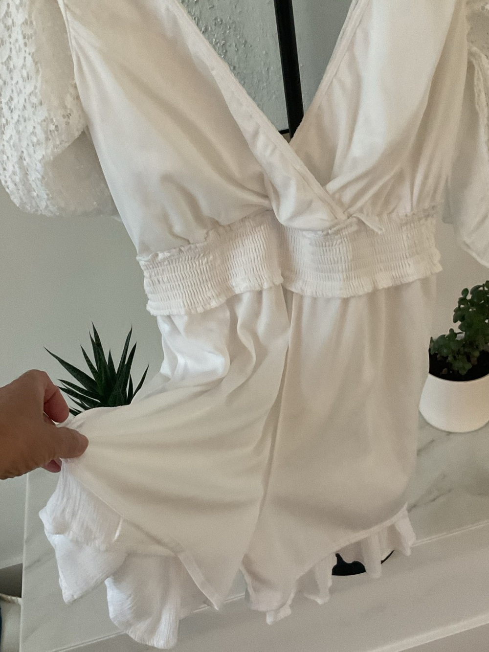 Japna Boho White Lace V-Neck Ruffle Romper . - Picture 5 of 9